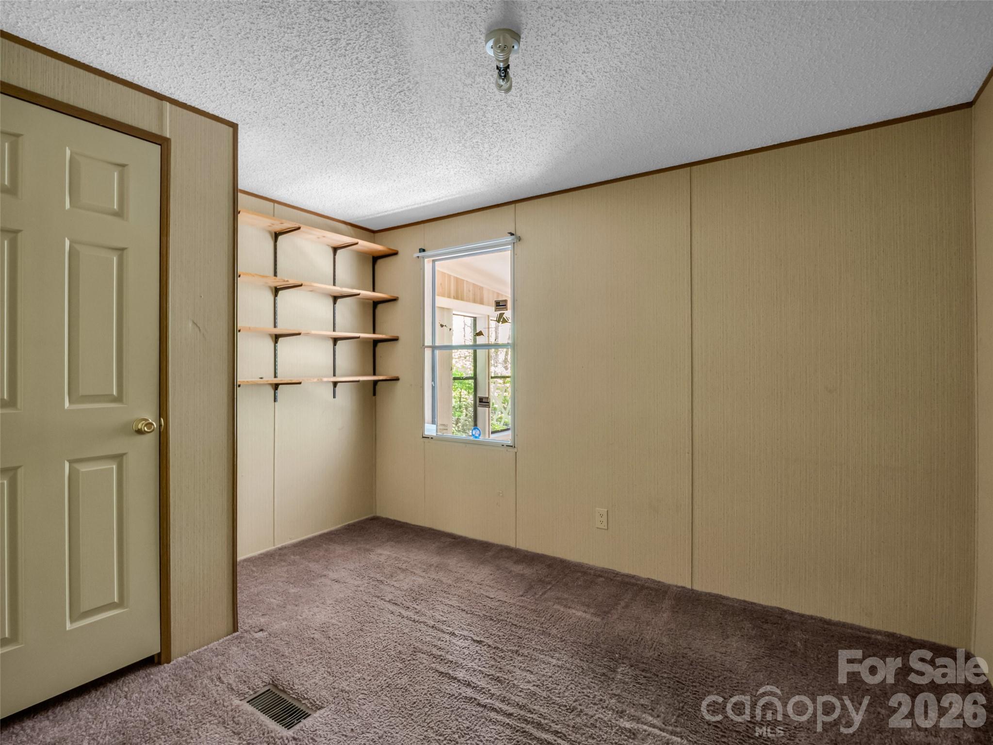 203 Rogat Road Hendersonville NC 28792