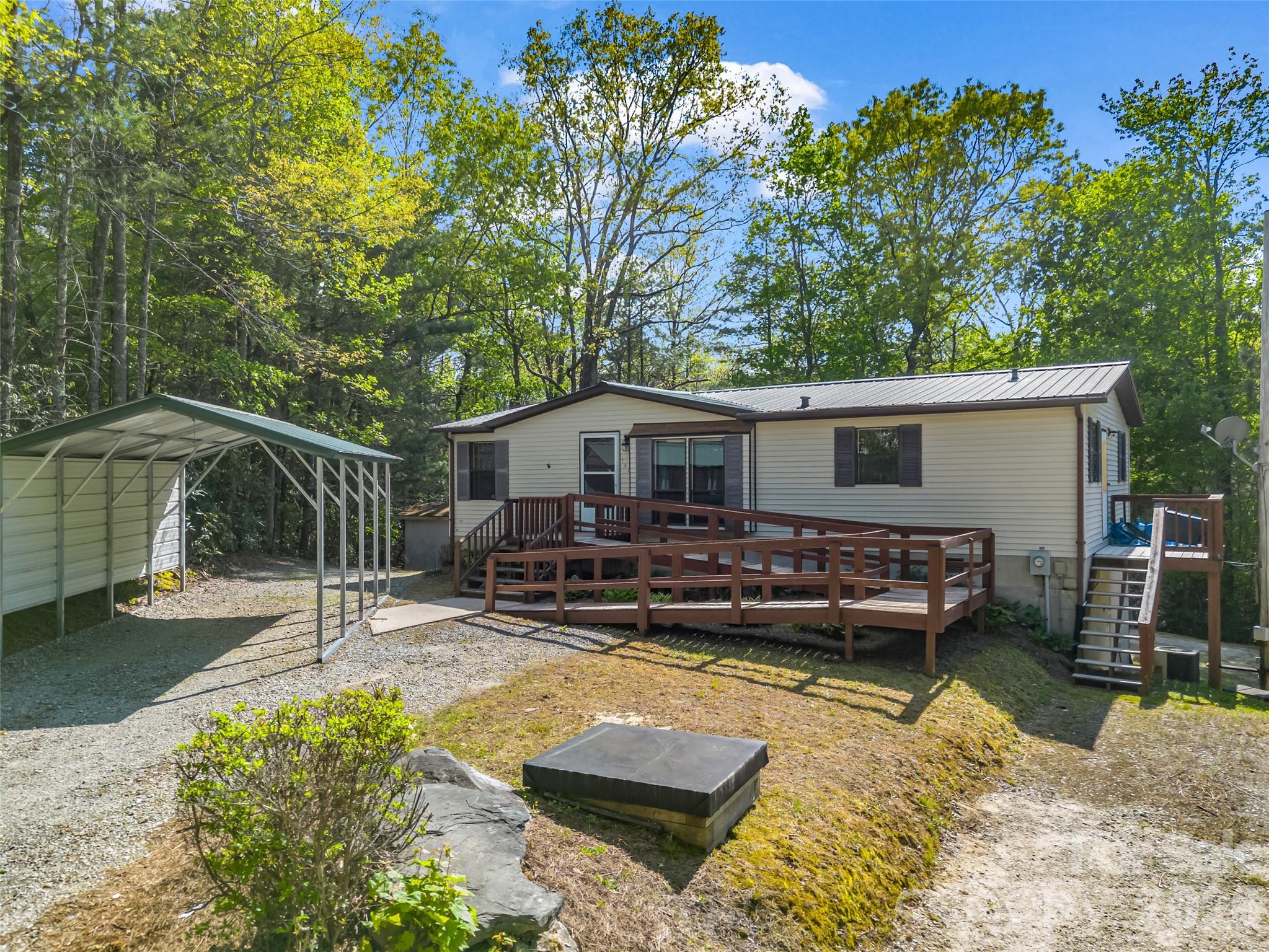 203 Rogat Road Hendersonville NC 28792