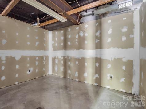 203 Rogat Road Hendersonville NC 28792