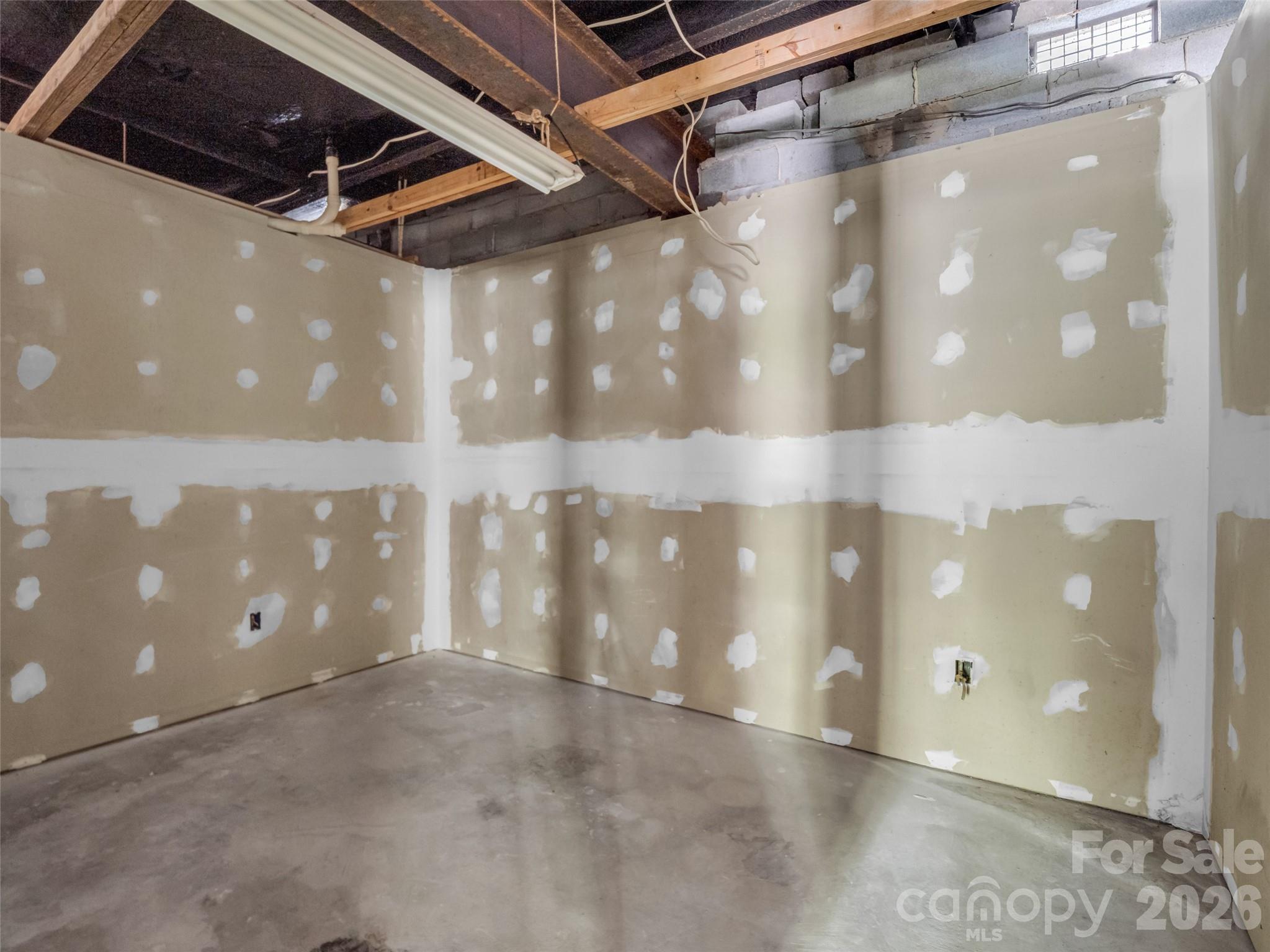 203 Rogat Road Hendersonville NC 28792