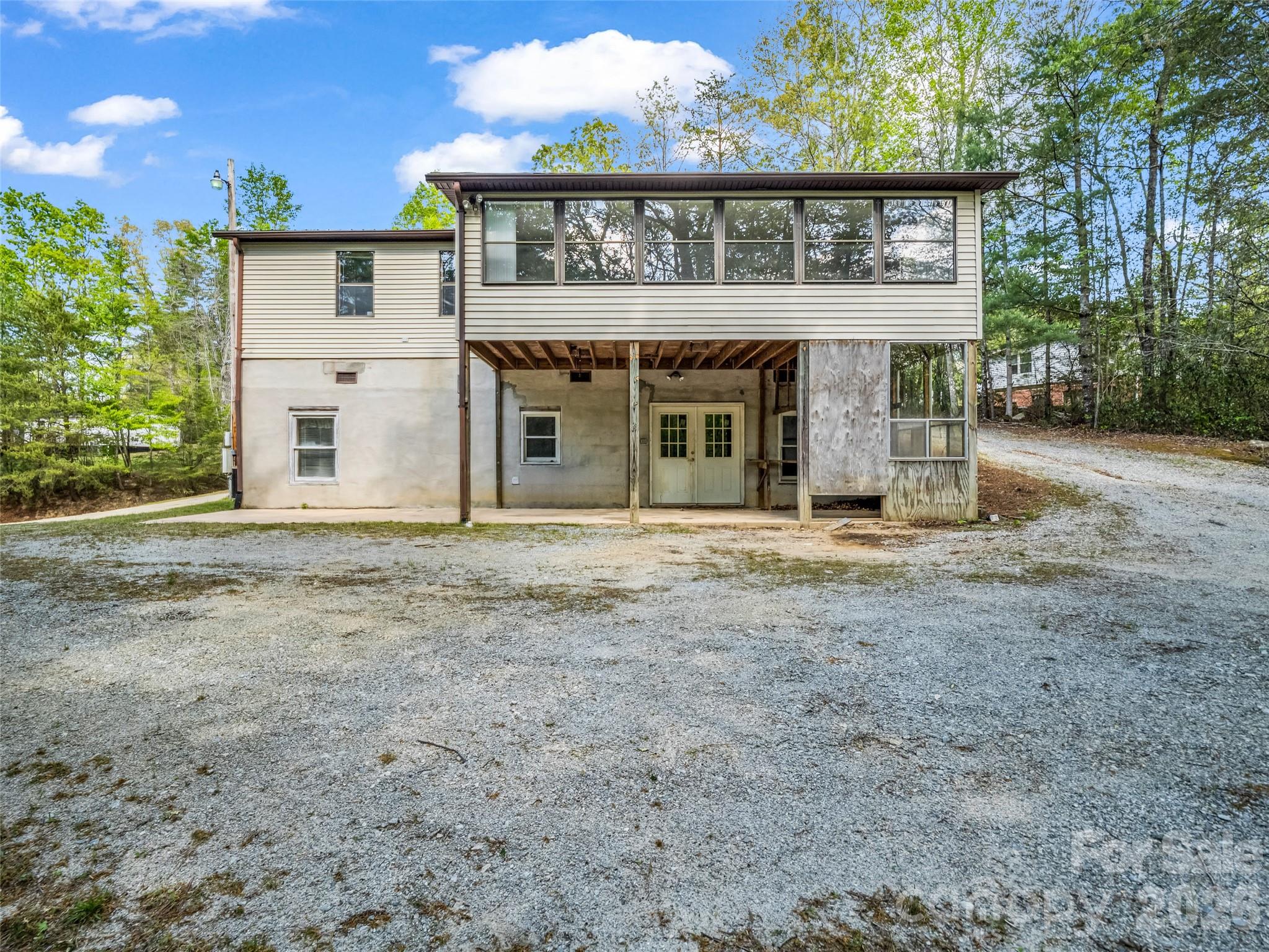 203 Rogat Road Hendersonville NC 28792
