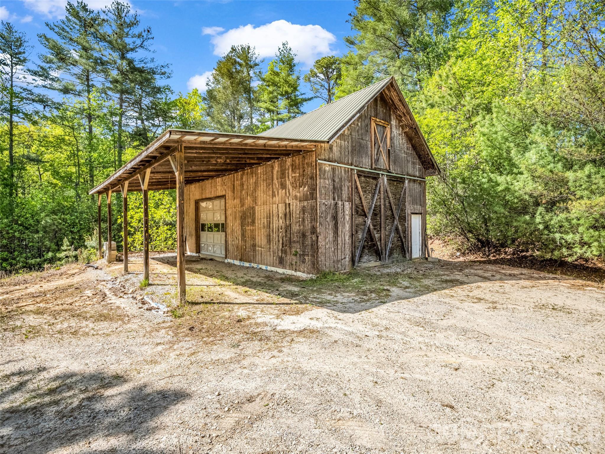 203 Rogat Road Hendersonville NC 28792