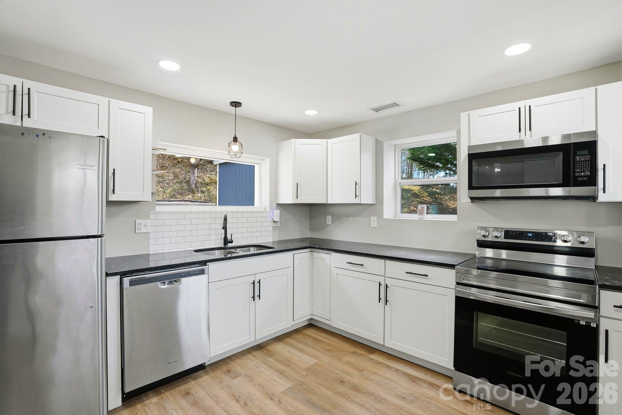 326 Lyndhurst Drive Hendersonville NC 28971