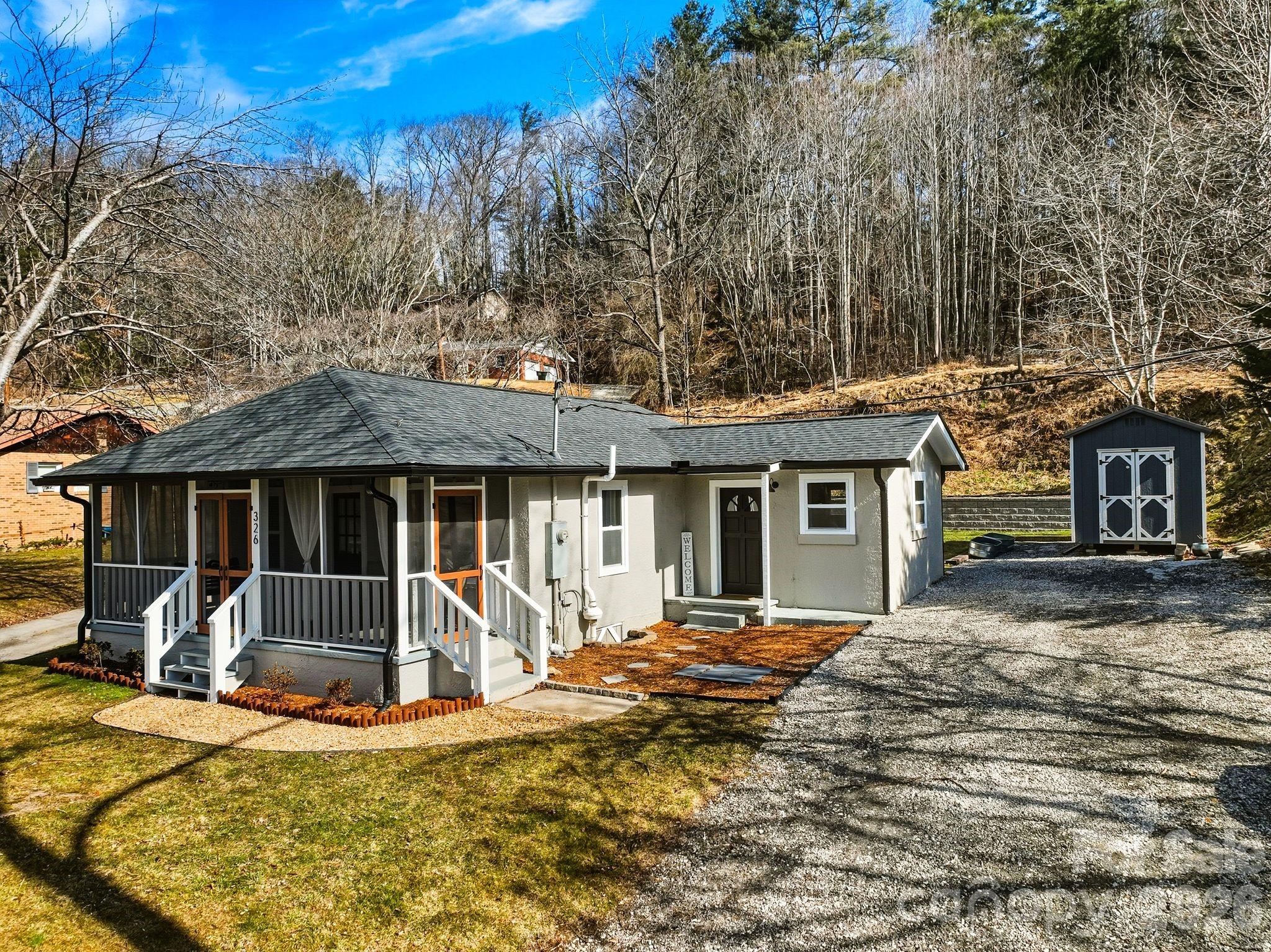 326 Lyndhurst Drive Hendersonville NC 28971