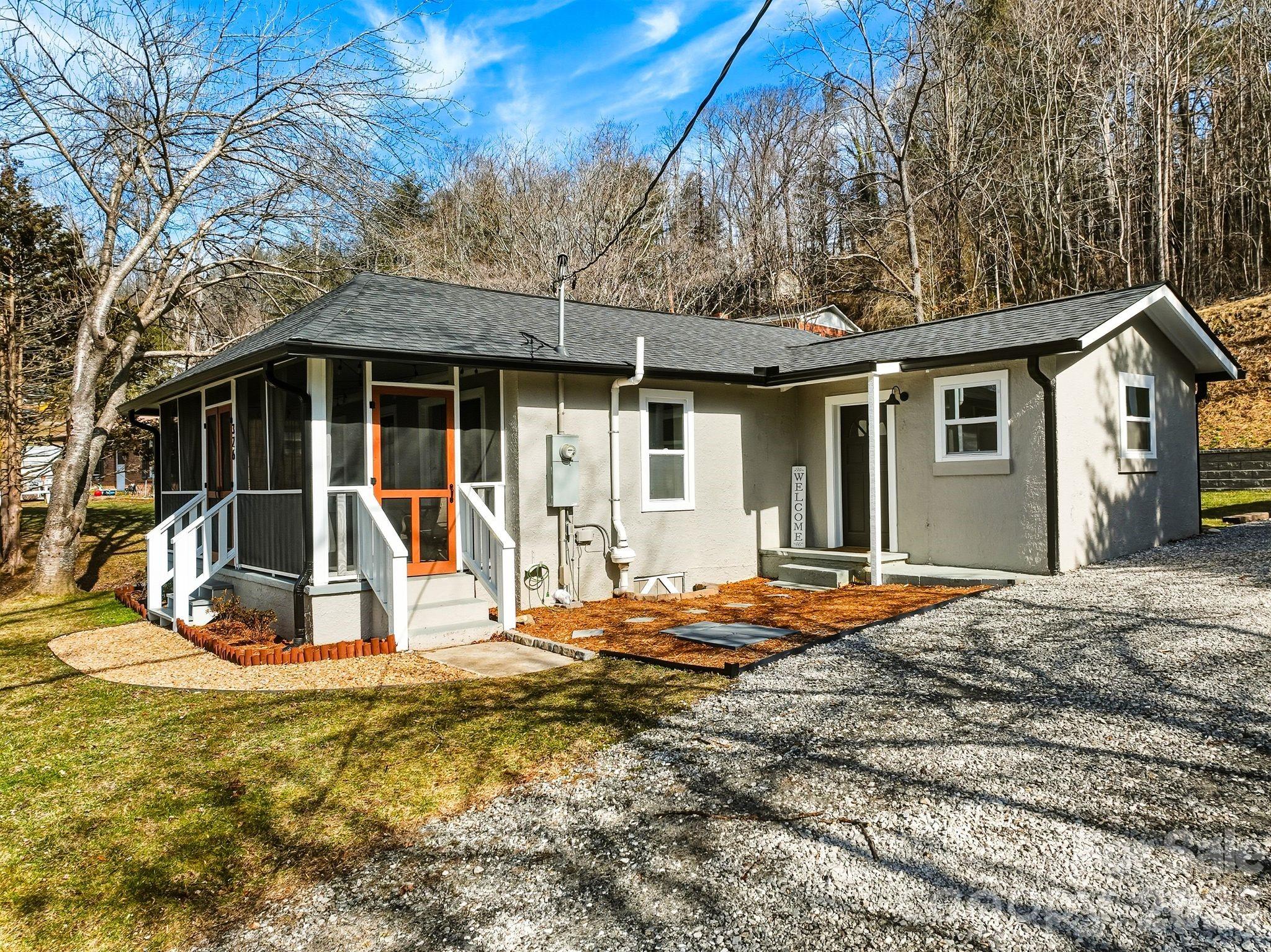 326 Lyndhurst Drive Hendersonville NC 28971
