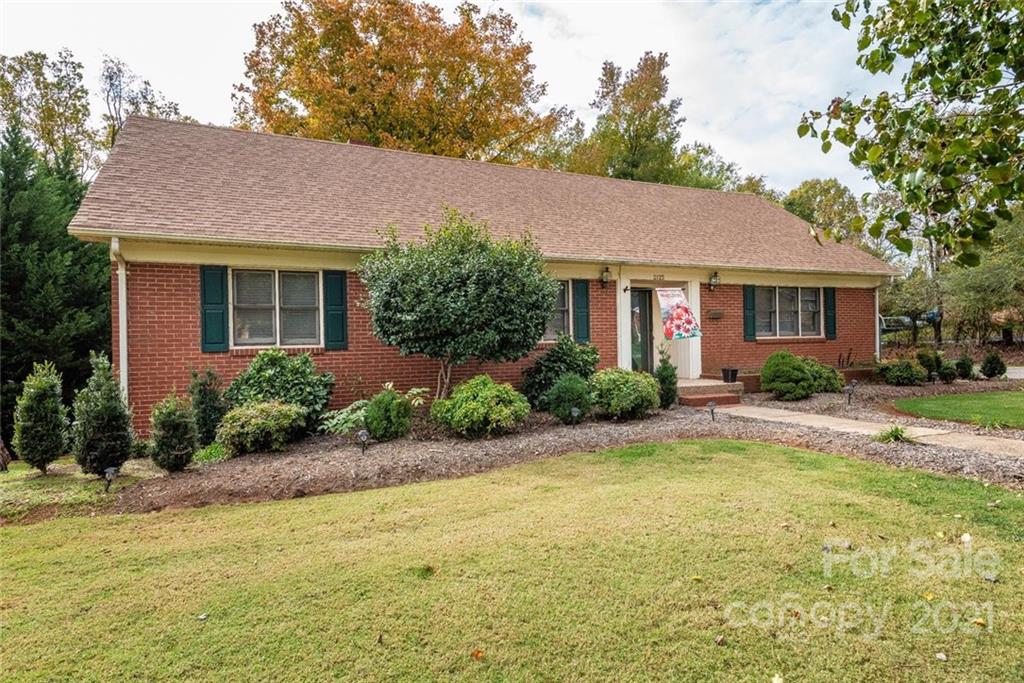 2125 1st Avenue Place NW Hickory NC 28601