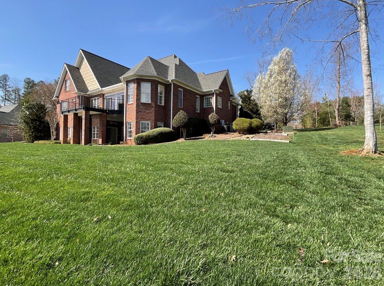 5231 Peninsula Drive Granite Falls NC 28630
