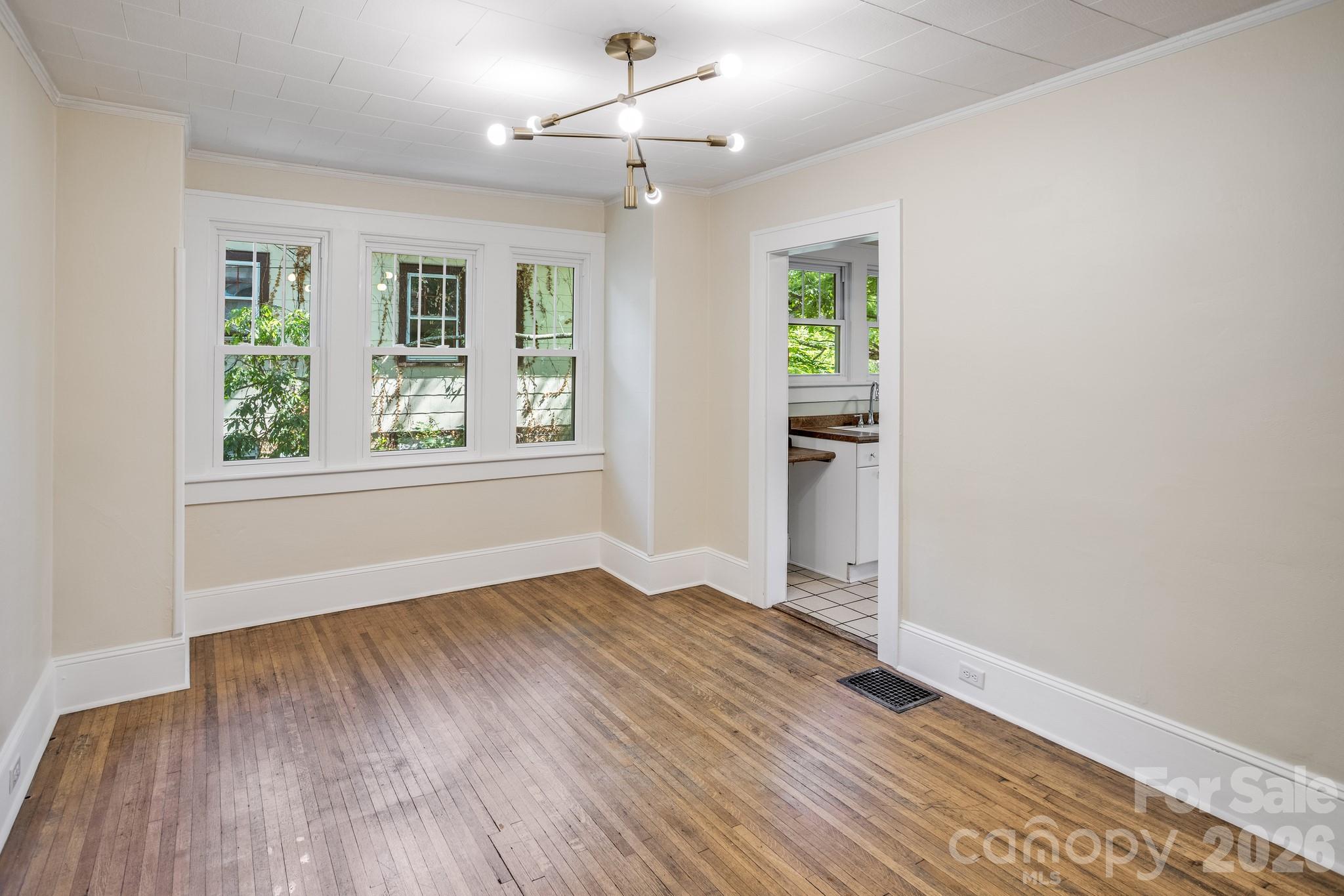 32 Swannanoa Avenue Asheville NC 28806
