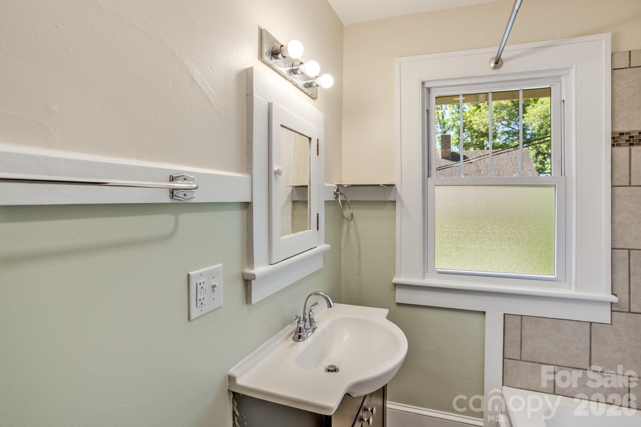 32 Swannanoa Avenue Asheville NC 28806