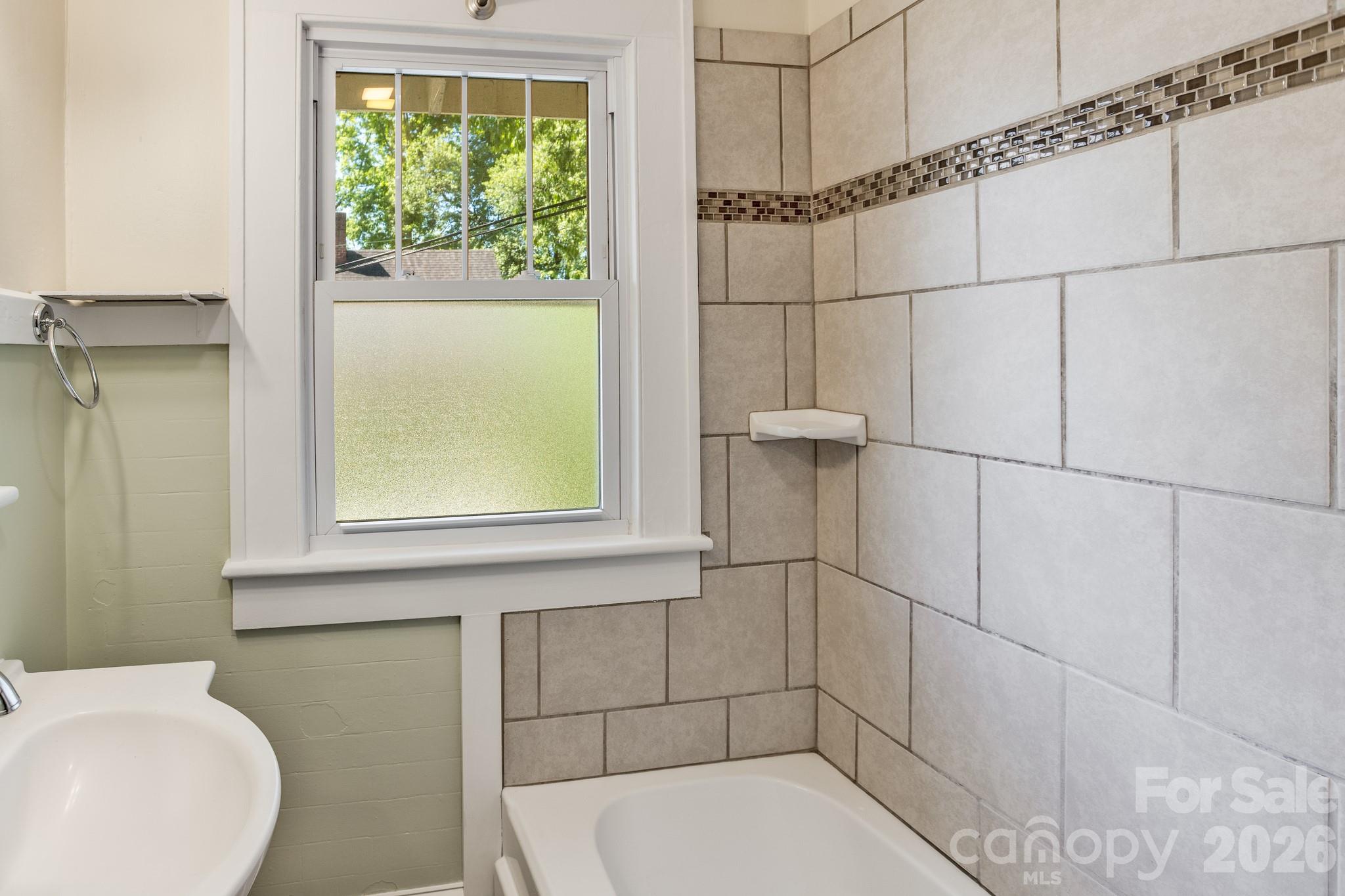 32 Swannanoa Avenue Asheville NC 28806