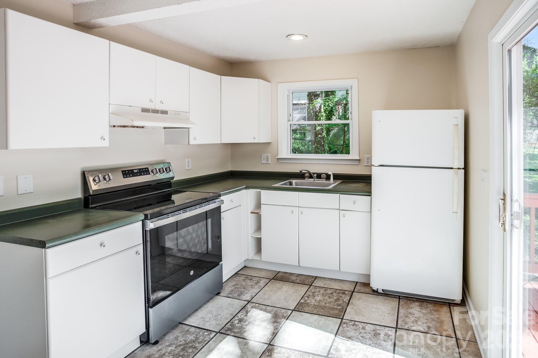 32 Swannanoa Avenue Asheville NC 28806