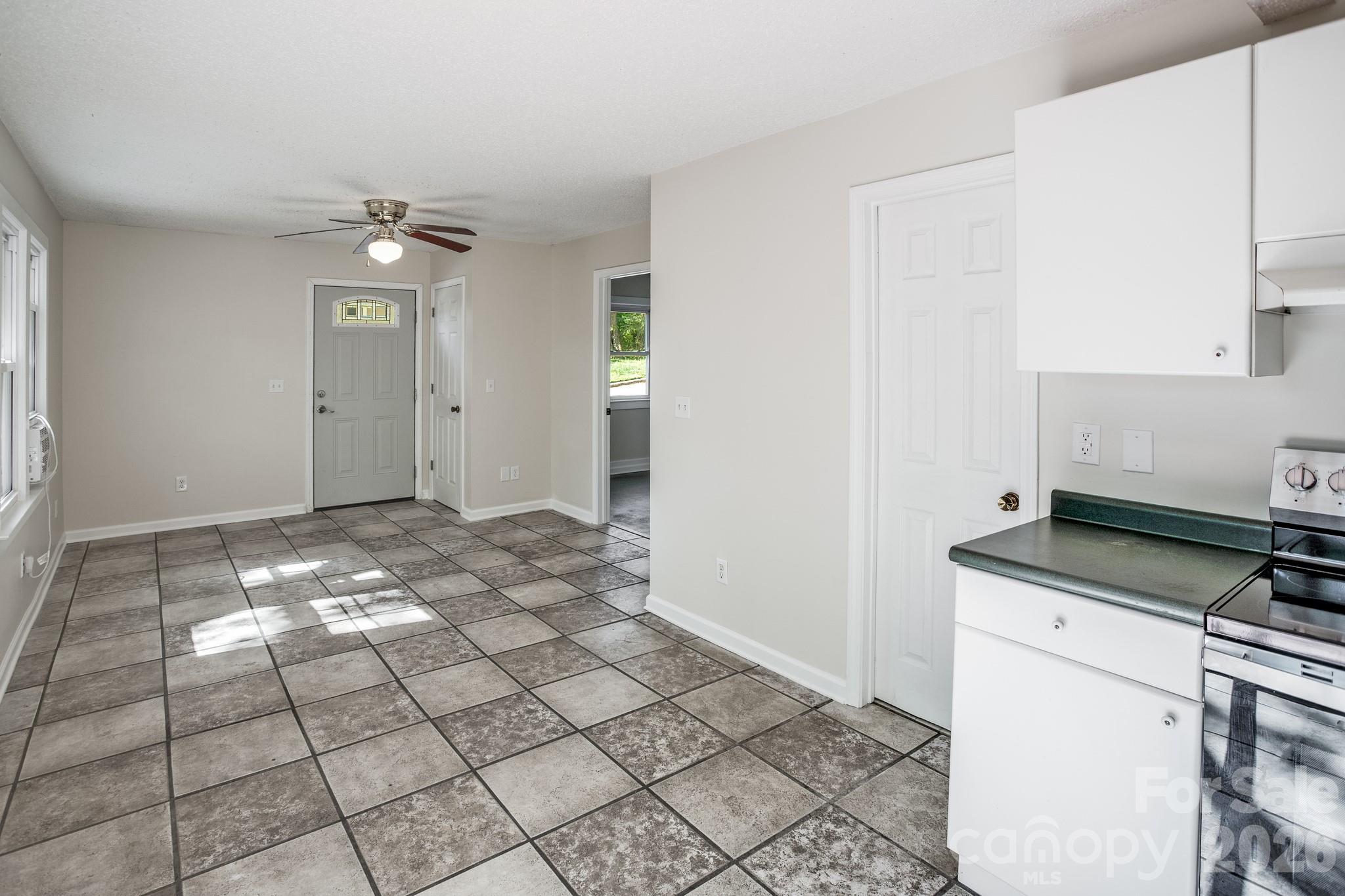 32 Swannanoa Avenue Asheville NC 28806
