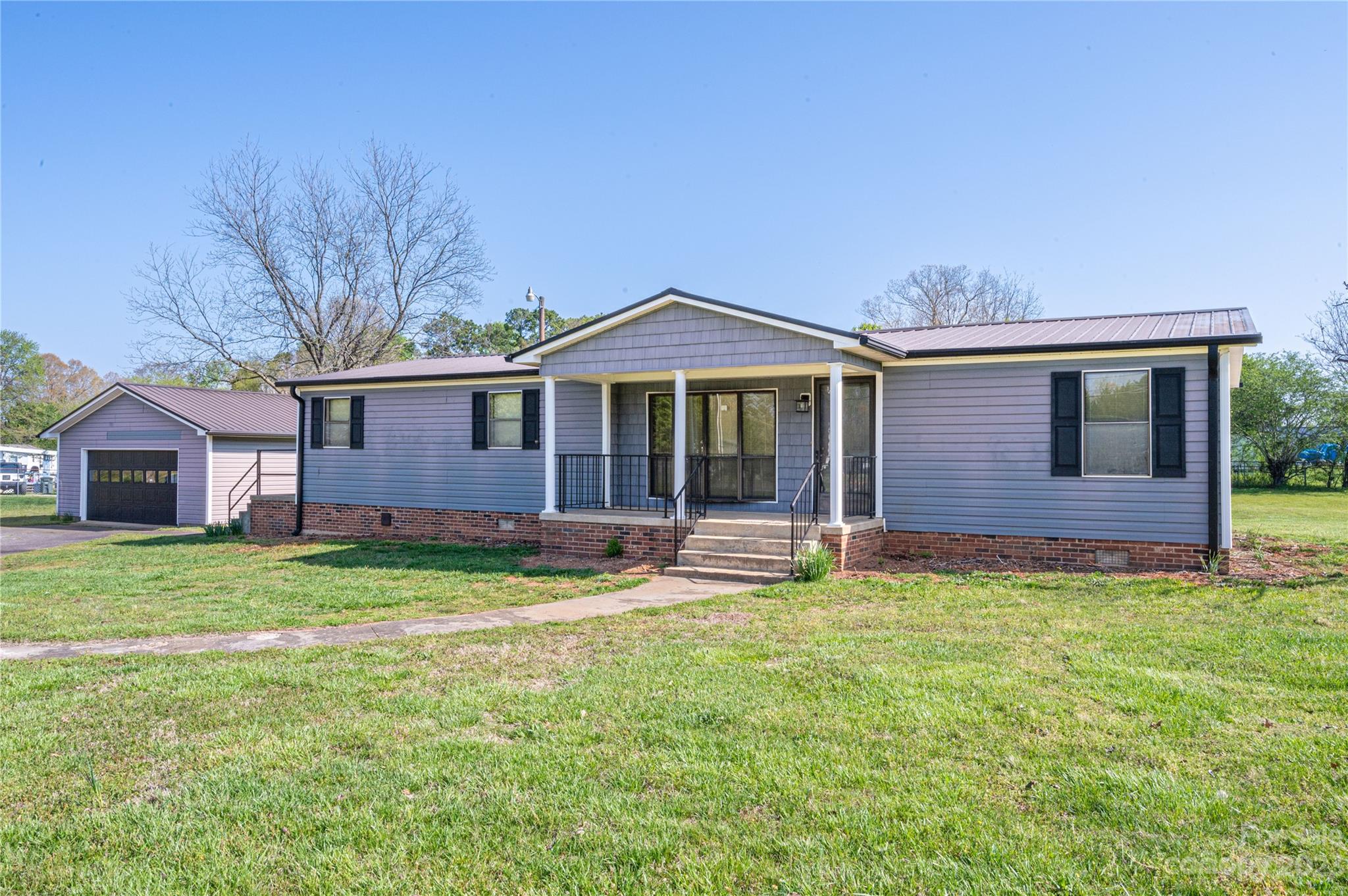 1380 Cape Hickory Road Hickory NC 28601