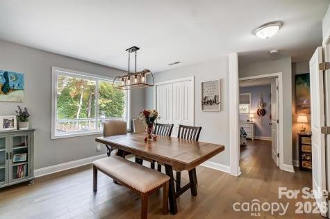 9542 Riviera Drive Sherrills Ford NC 28673