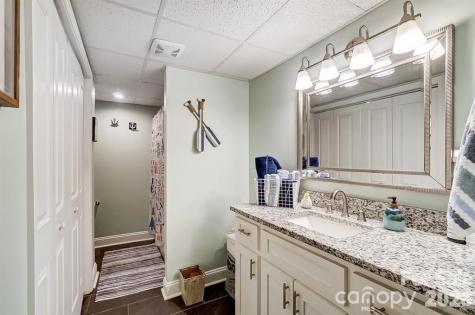 9542 Riviera Drive Sherrills Ford NC 28673