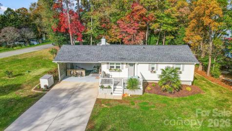 9542 Riviera Drive Sherrills Ford NC 28673