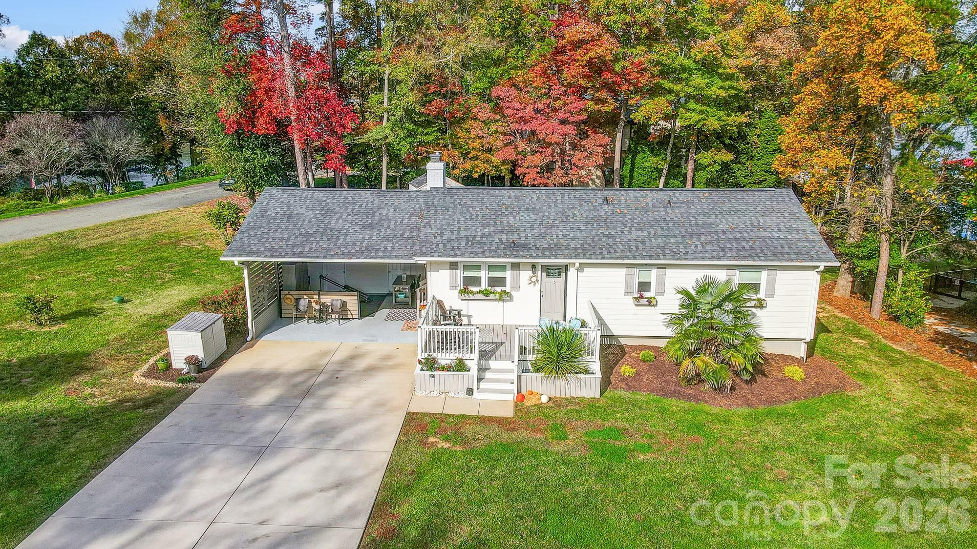 9542 Riviera Drive Sherrills Ford NC 28673