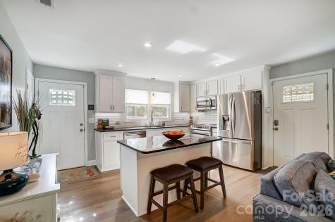 9542 Riviera Drive Sherrills Ford NC 28673