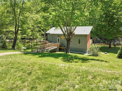 8061 State Hwy 80 S Burnsville NC 28714