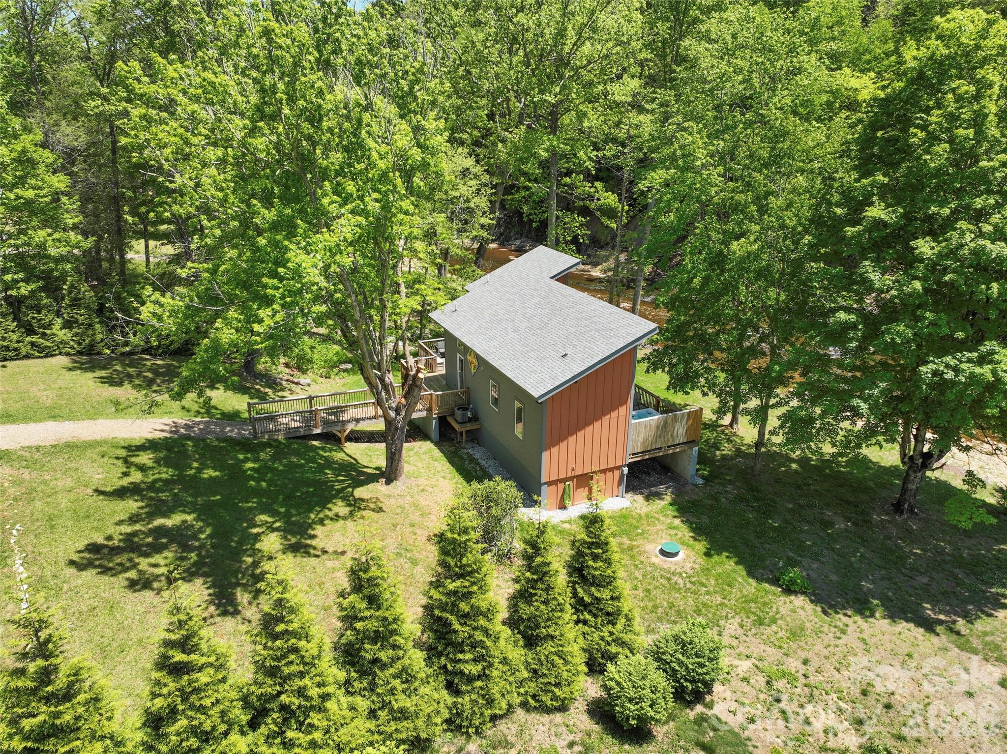 8061 State Hwy 80 S Burnsville NC 28714
