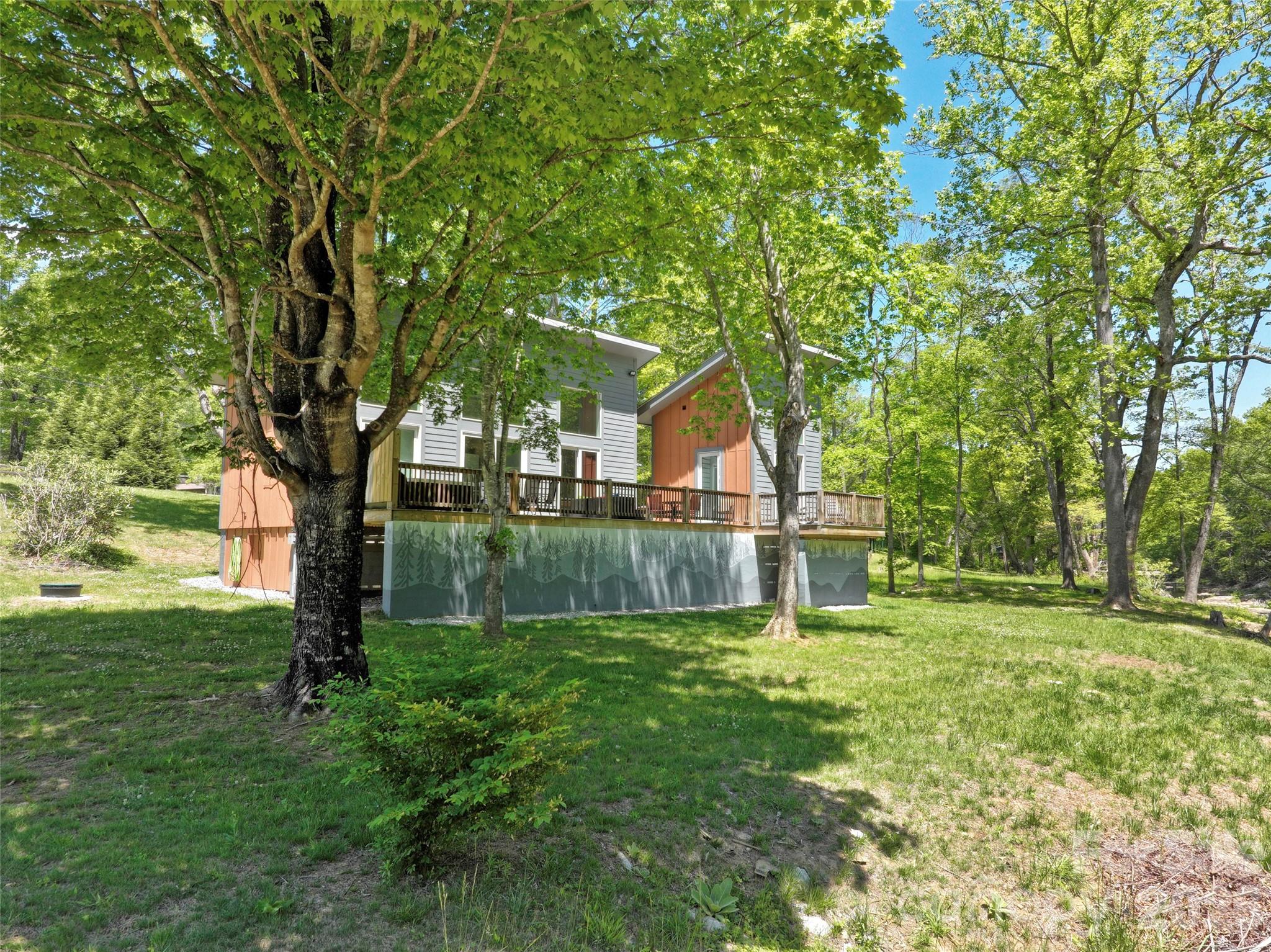 8061 State Hwy 80 S Burnsville NC 28714