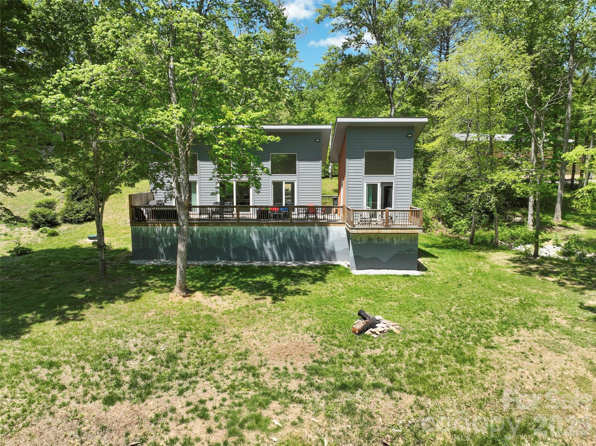 8061 State Hwy 80 S Burnsville NC 28714