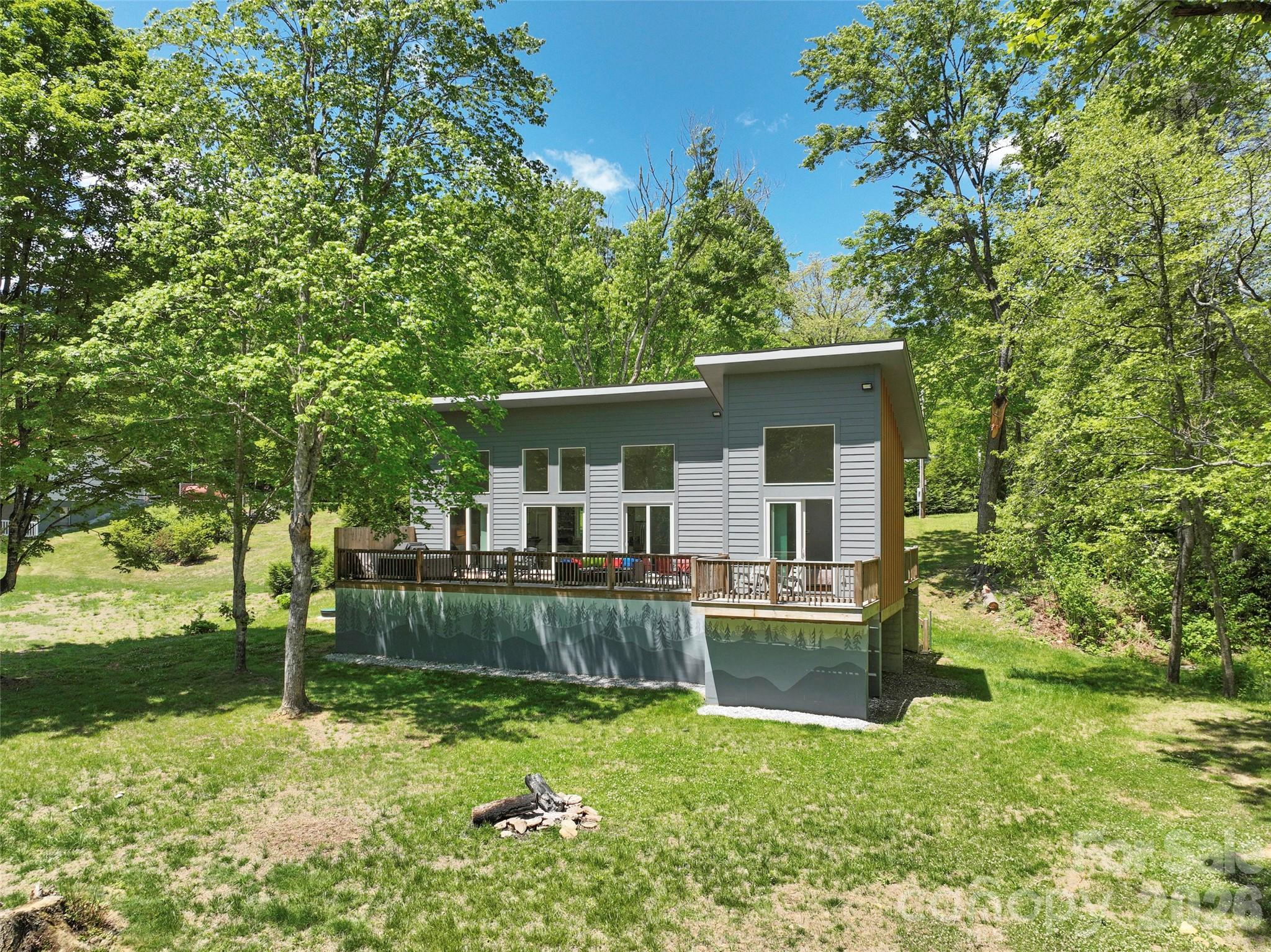 8061 State Hwy 80 S Burnsville NC 28714