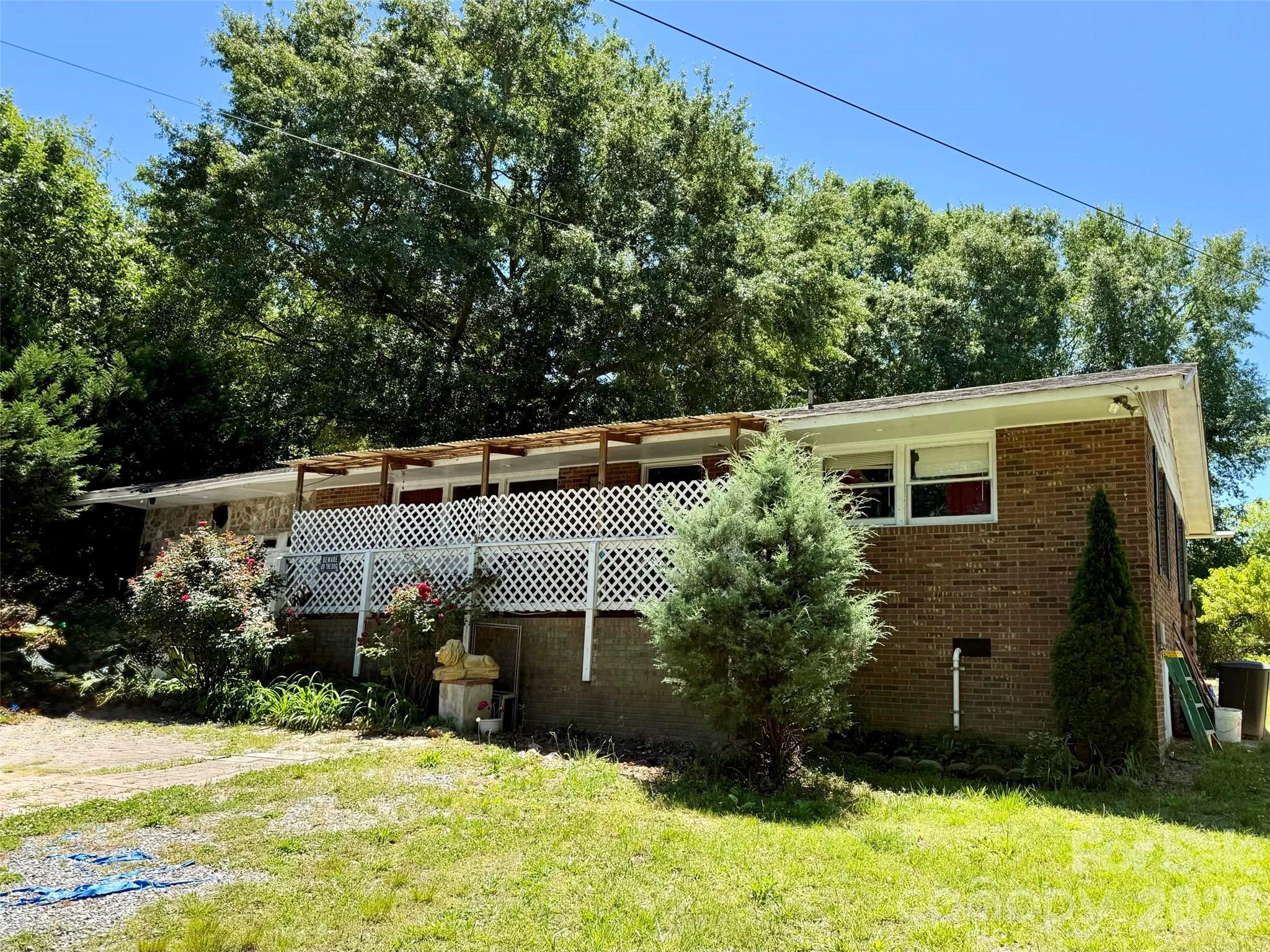 2607 Crescent Lane Gastonia NC 28052