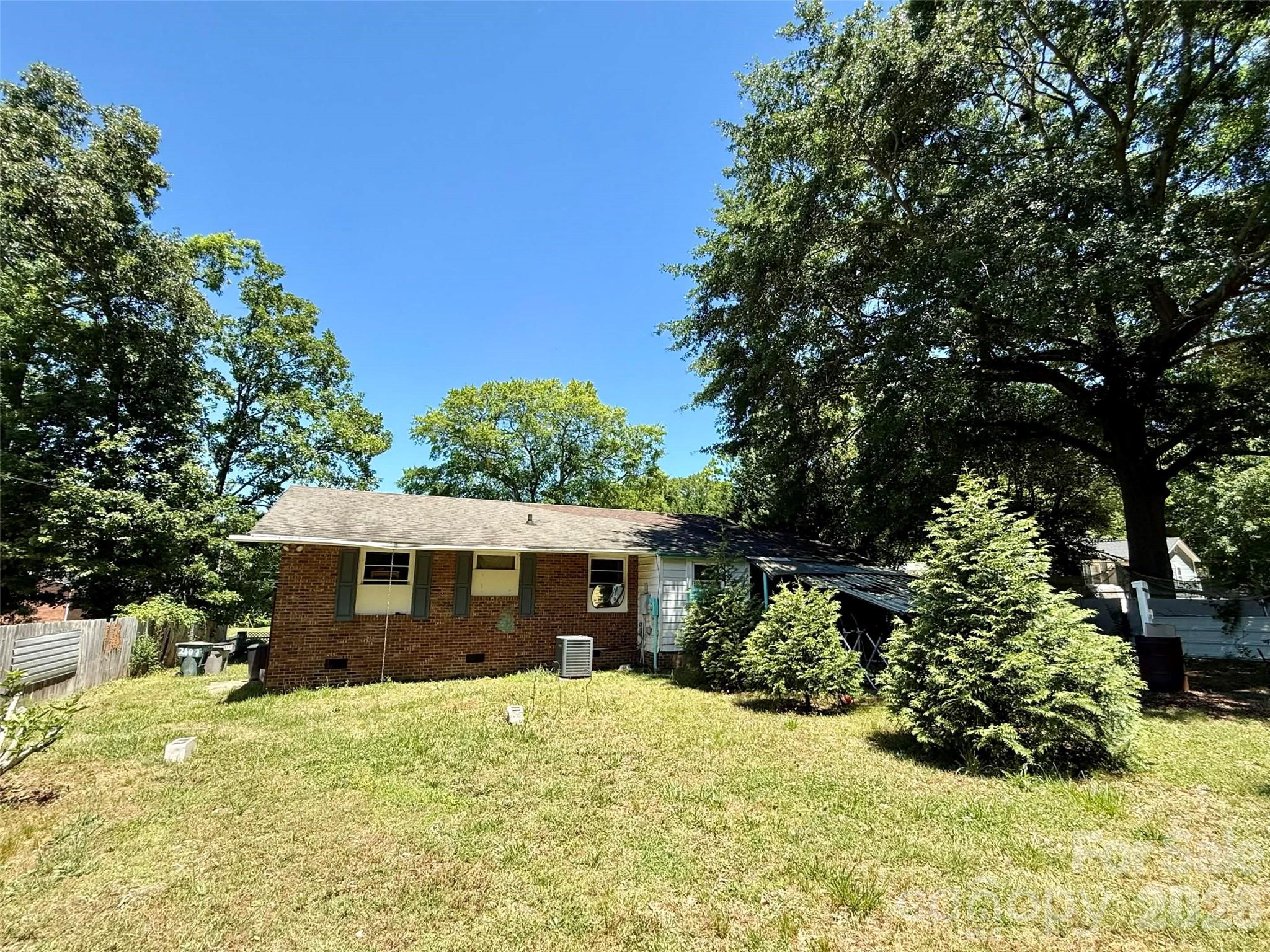 2607 Crescent Lane Gastonia NC 28052