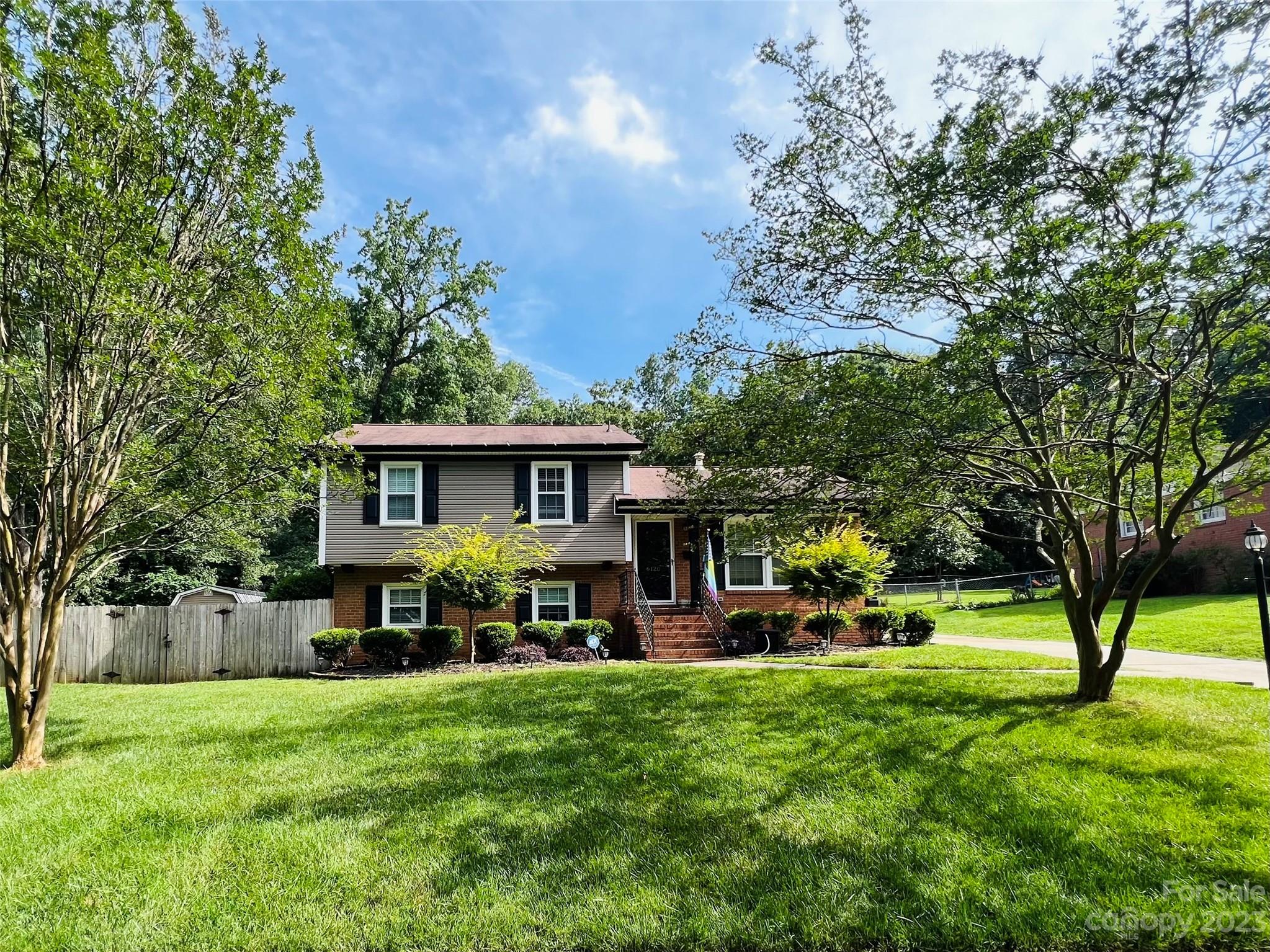 6120 Amity Place Charlotte NC 28212