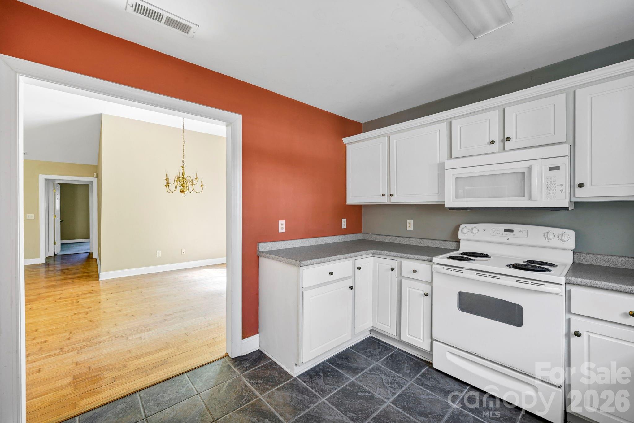 4979 Glen Cove Drive Southport NC 28461