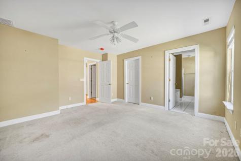 4979 Glen Cove Drive Southport NC 28461
