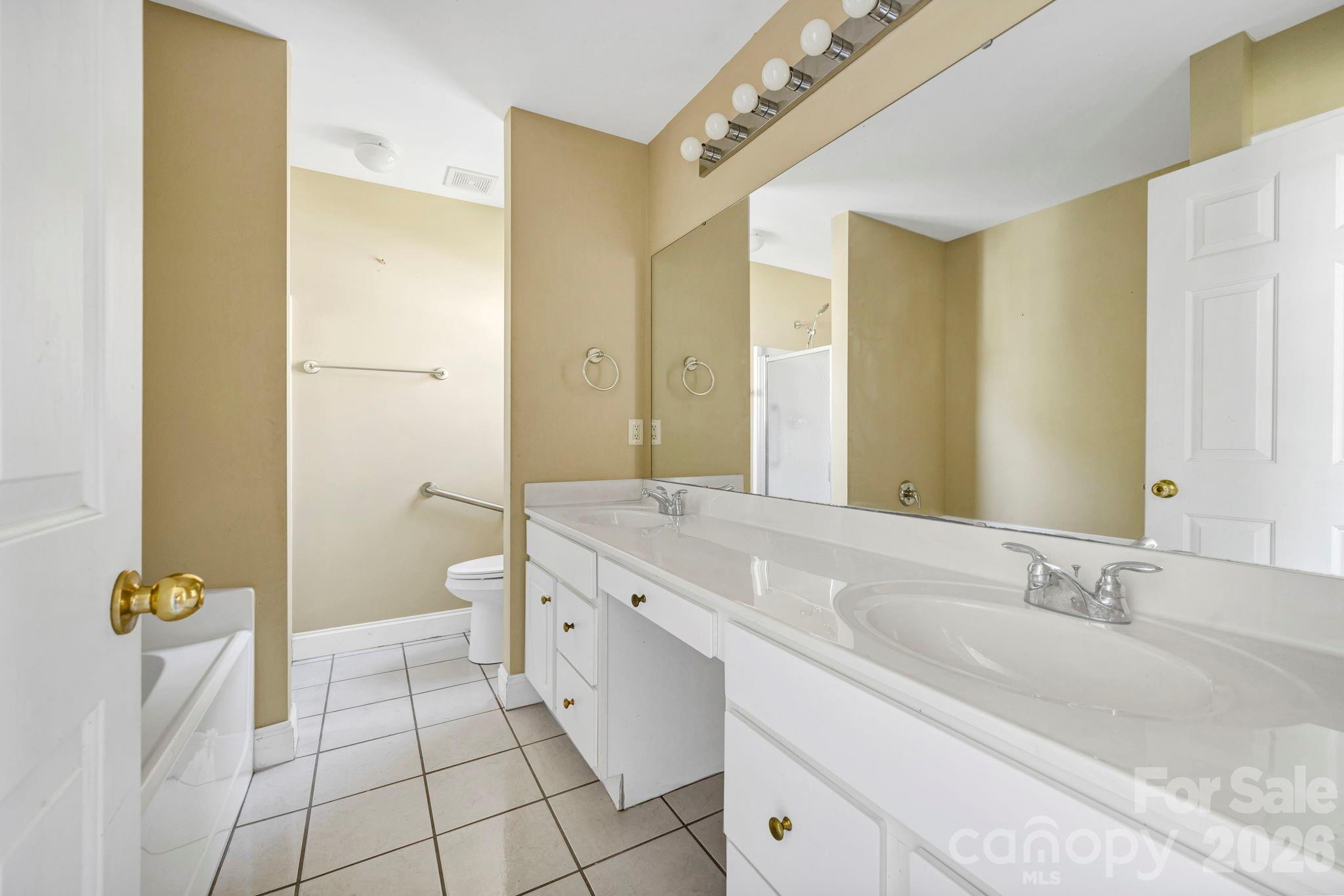 4979 Glen Cove Drive Southport NC 28461