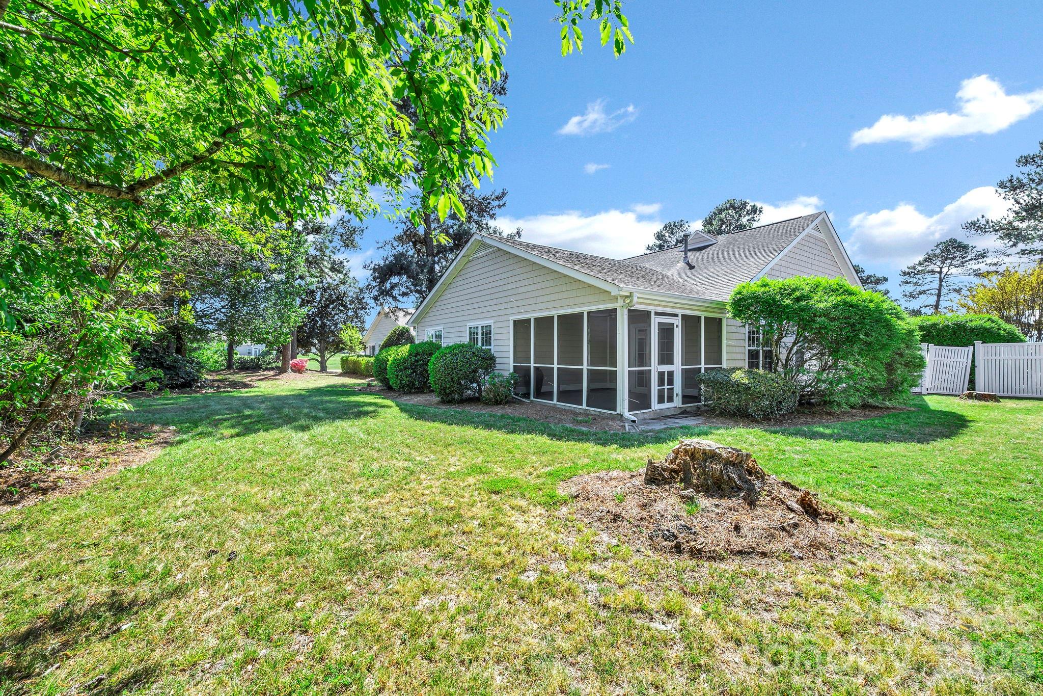 4979 Glen Cove Drive Southport NC 28461