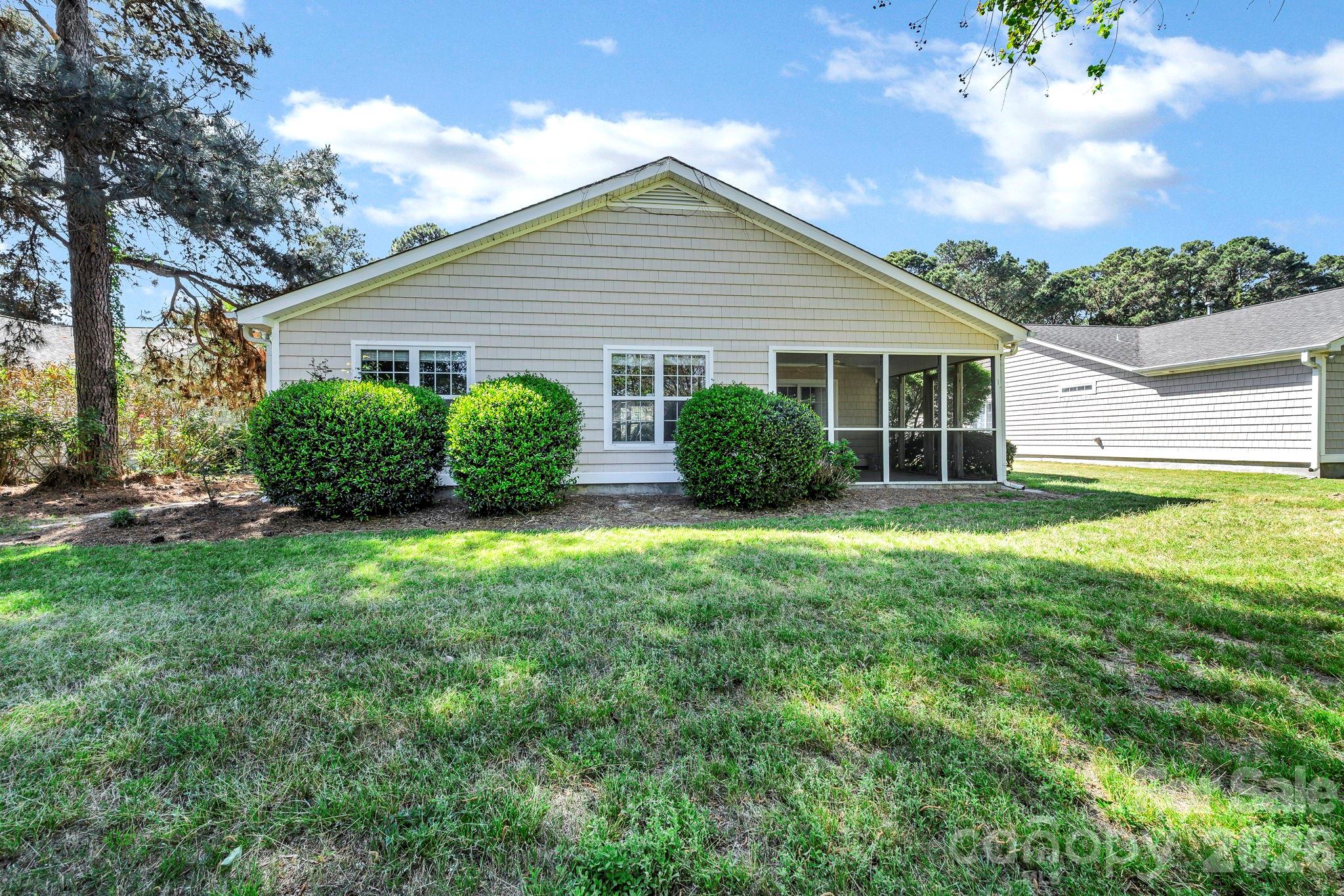 4979 Glen Cove Drive Southport NC 28461