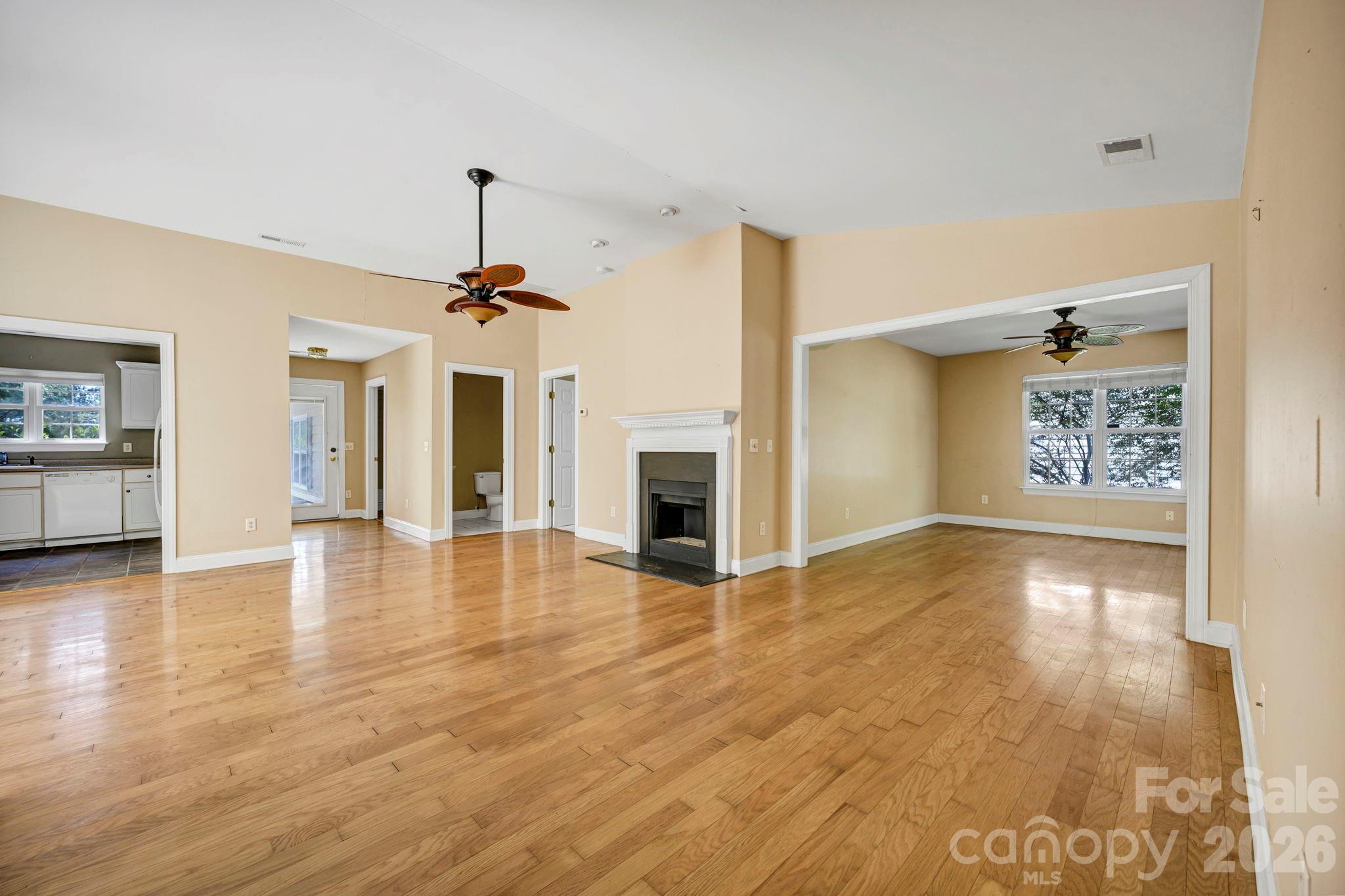 4979 Glen Cove Drive Southport NC 28461