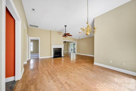4979 Glen Cove Drive Southport NC 28461