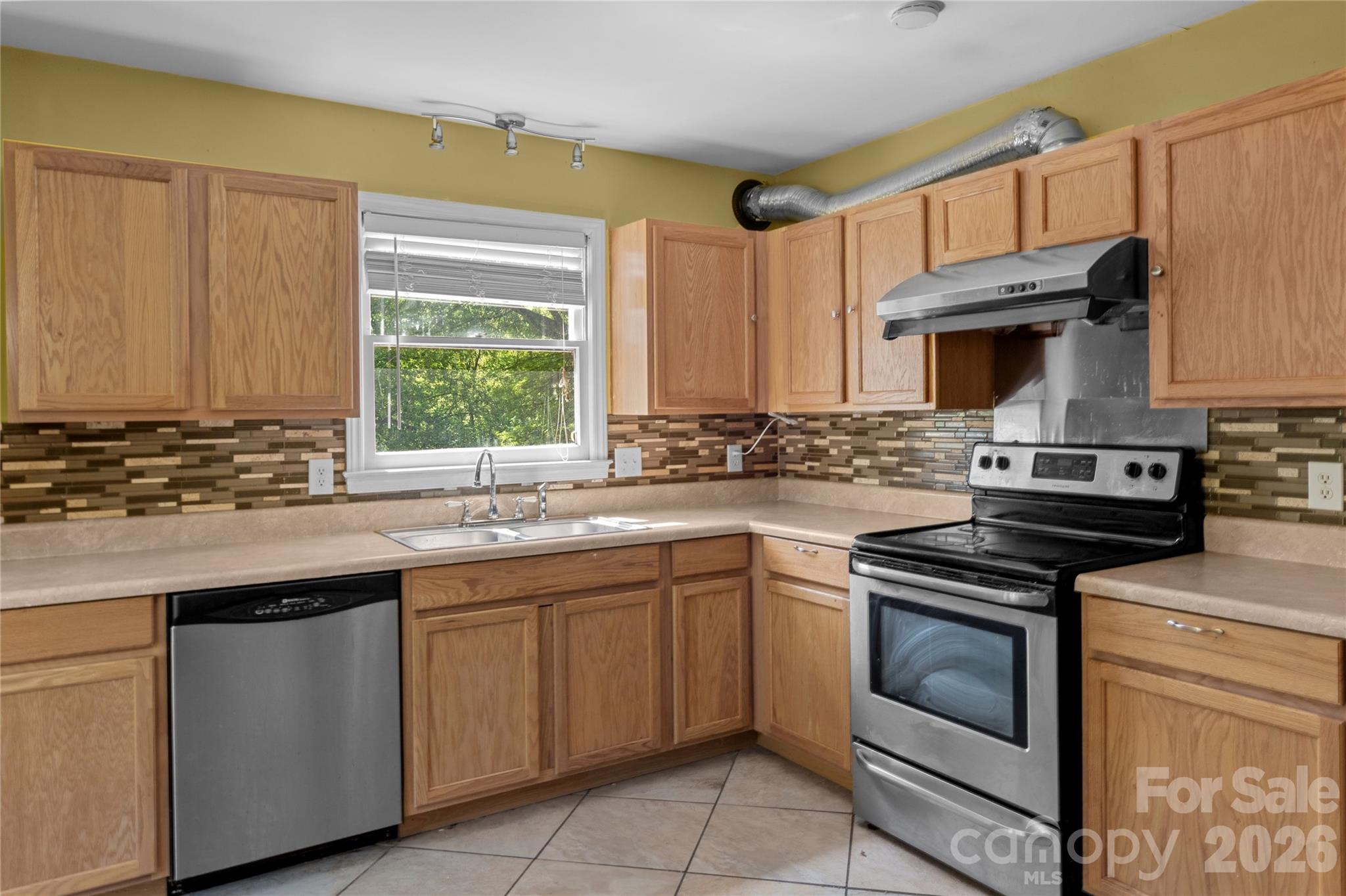 4062 Yarbrough Avenue Winston Salem NC 27106