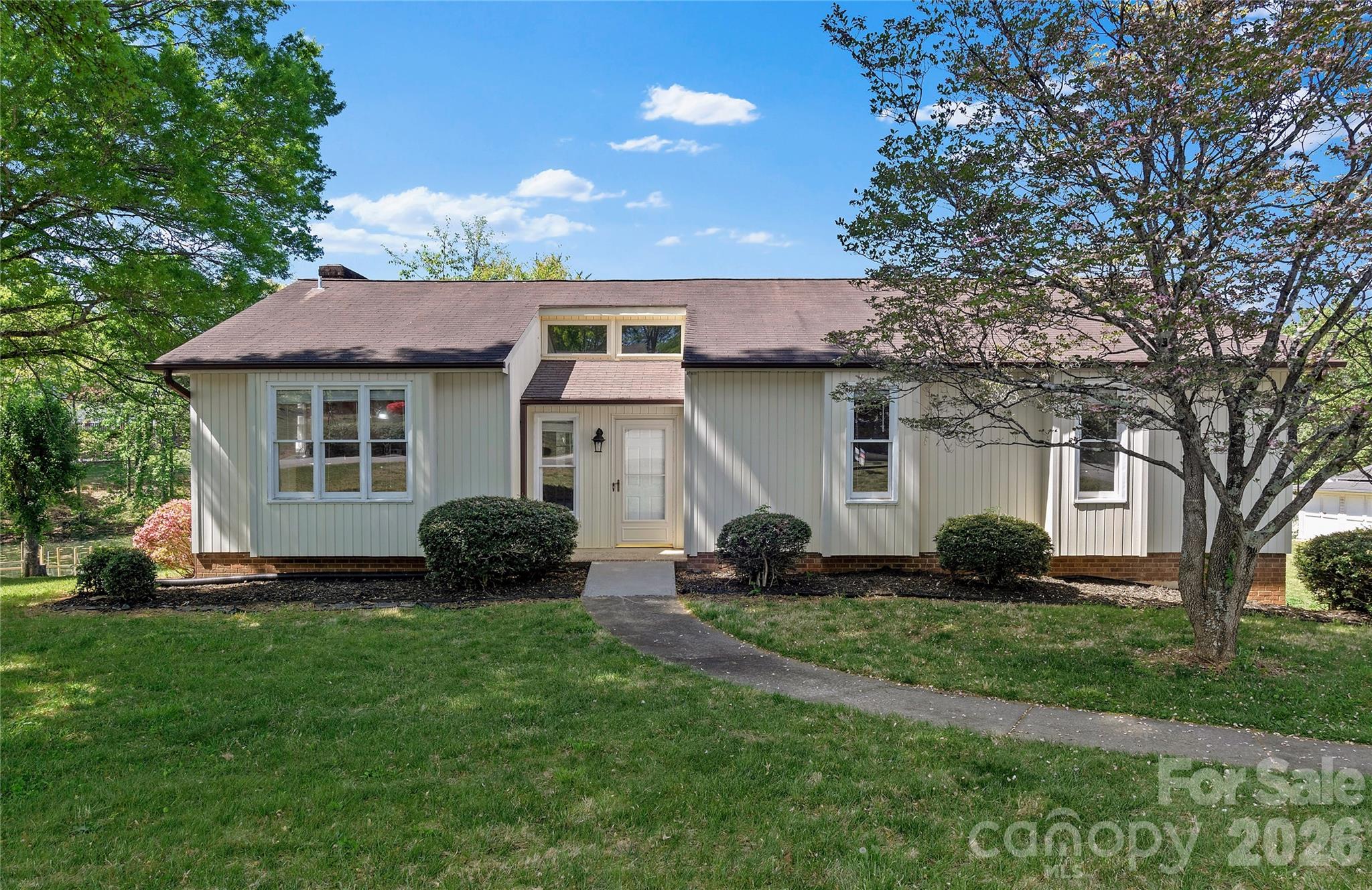 4062 Yarbrough Avenue Winston Salem NC 27106