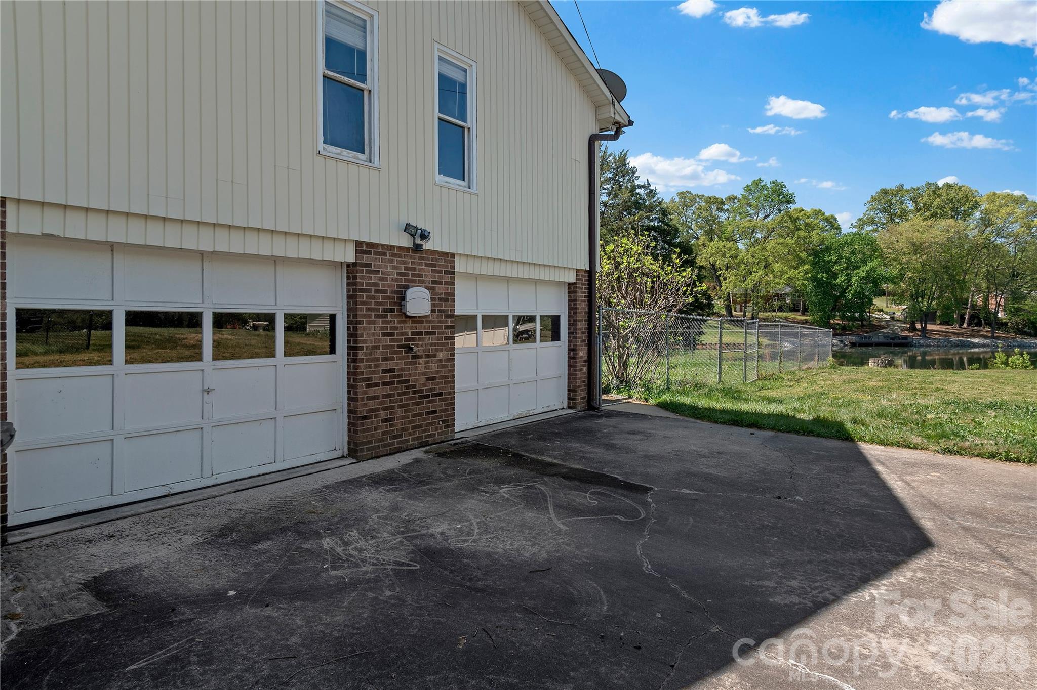 4062 Yarbrough Avenue Winston Salem NC 27106