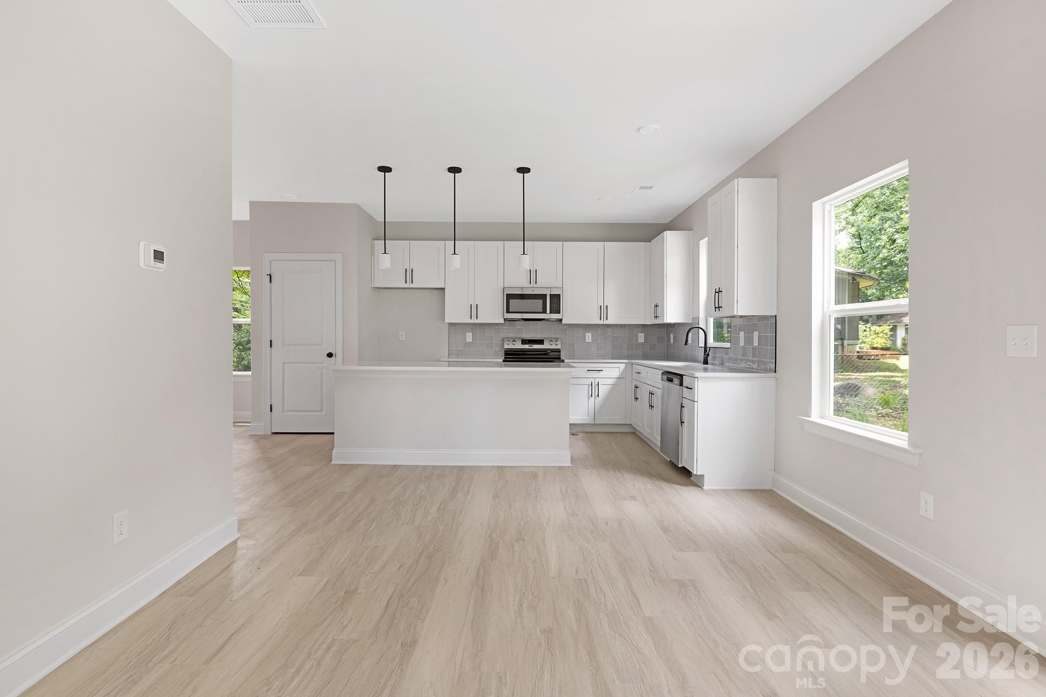 9222 Pinenoll Lane Charlotte NC 28215