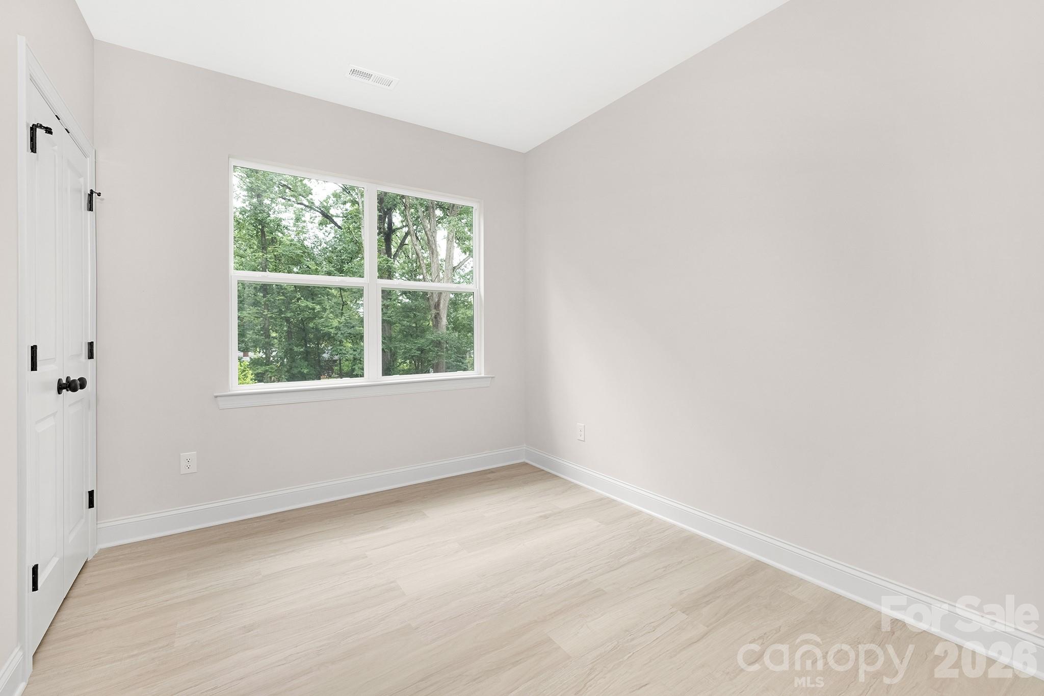 9222 Pinenoll Lane Charlotte NC 28215
