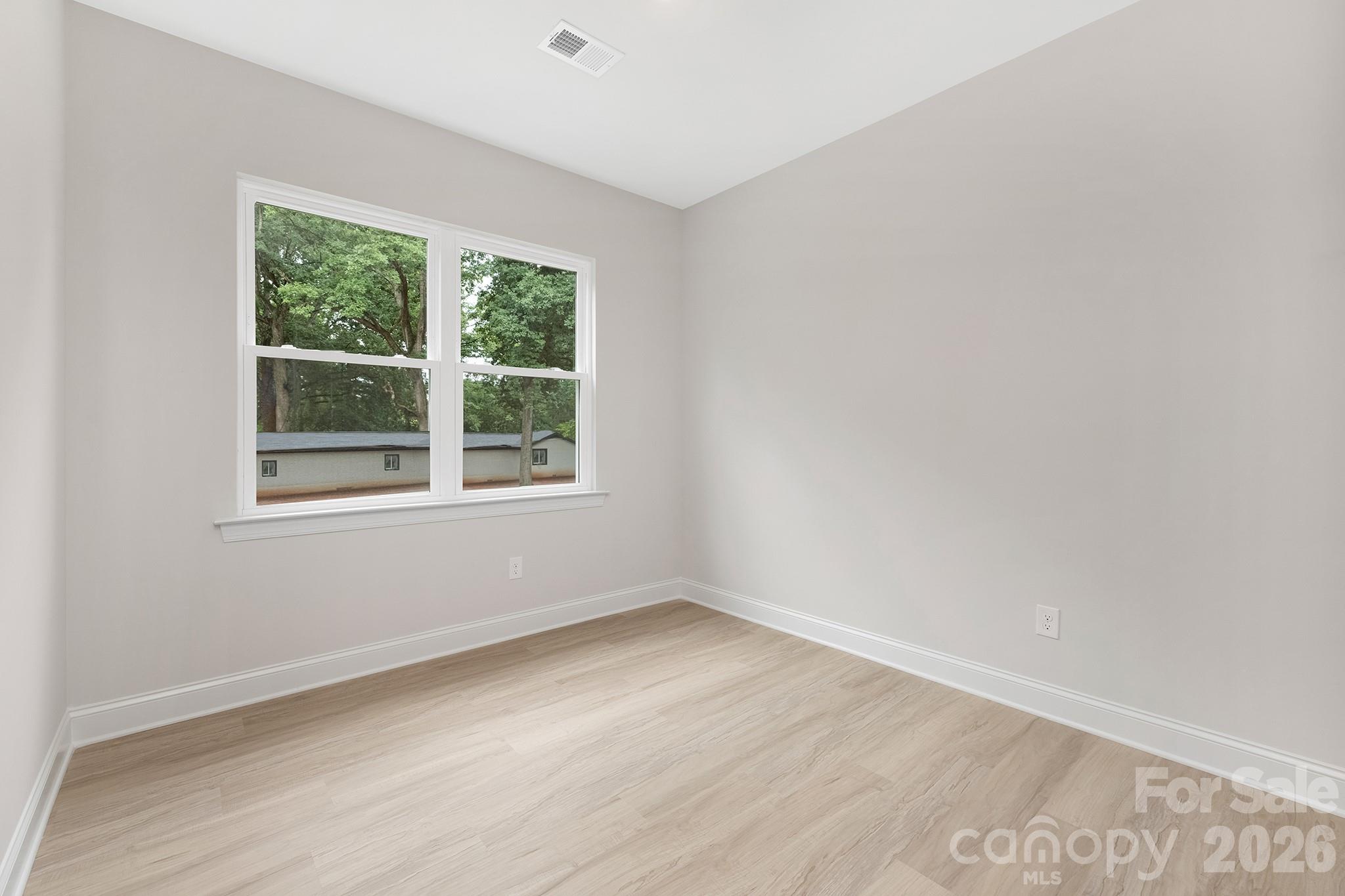 9222 Pinenoll Lane Charlotte NC 28215