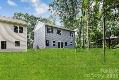 9222 Pinenoll Lane Charlotte NC 28215