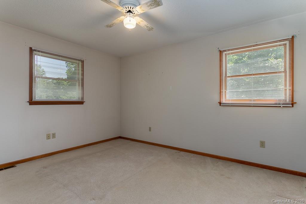 54 Morgan Branch Estate Candler NC 28715