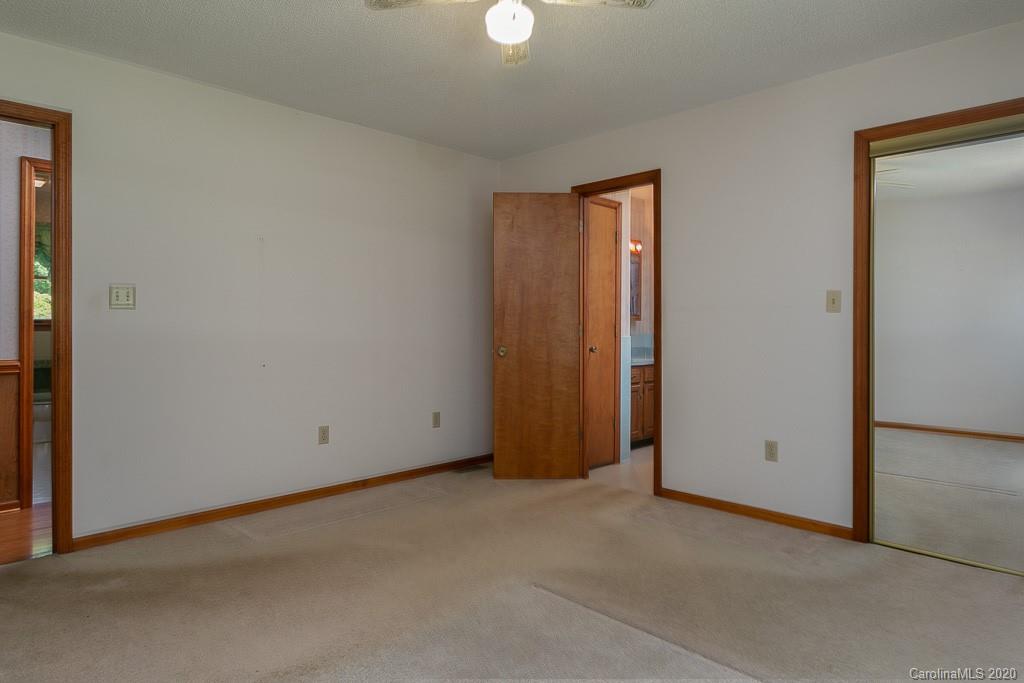 54 Morgan Branch Estate Candler NC 28715
