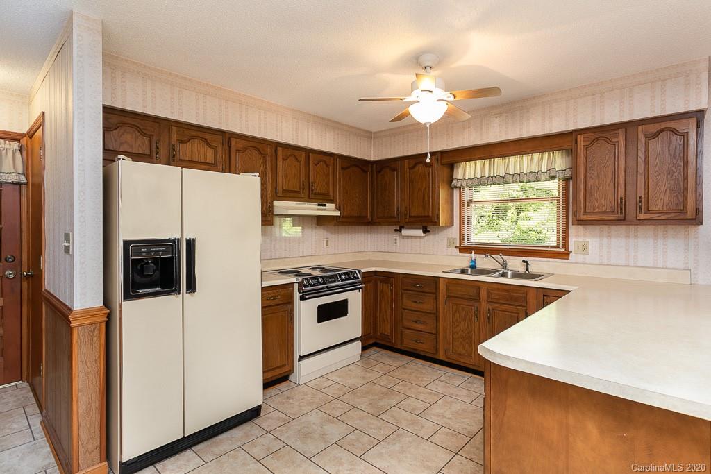 54 Morgan Branch Estate Candler NC 28715