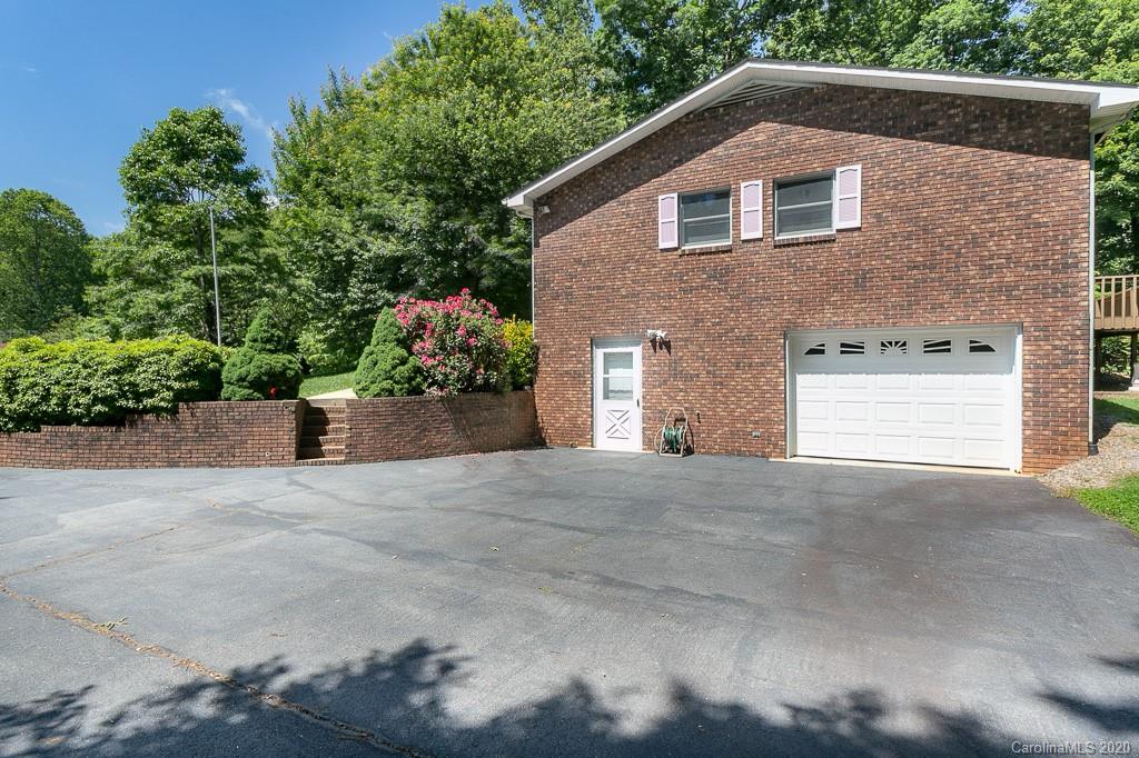 54 Morgan Branch Estate Candler NC 28715