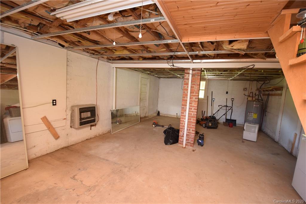 219 Pensacola Road Burnsville NC 28714