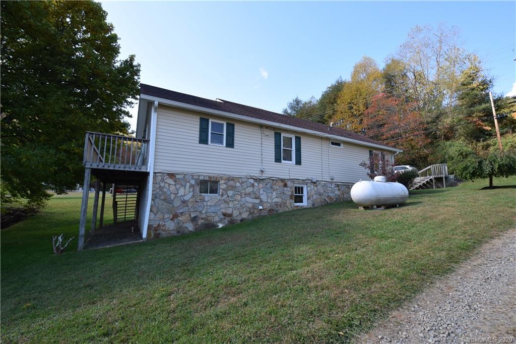 219 Pensacola Road Burnsville NC 28714